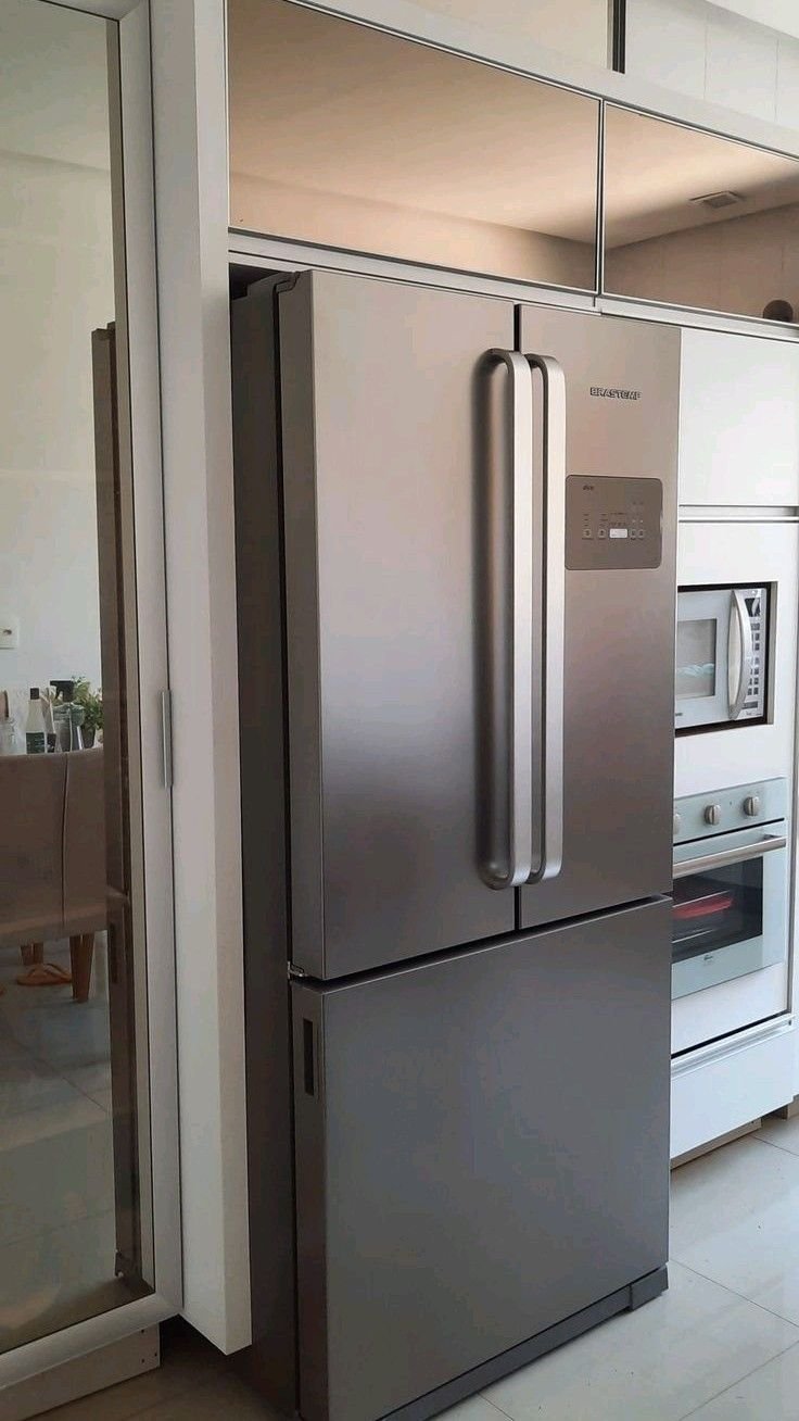 Geladeiras e refrigeradores instalados